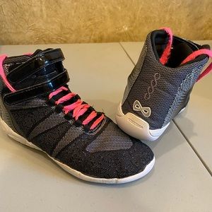 Nfinity titan size 5